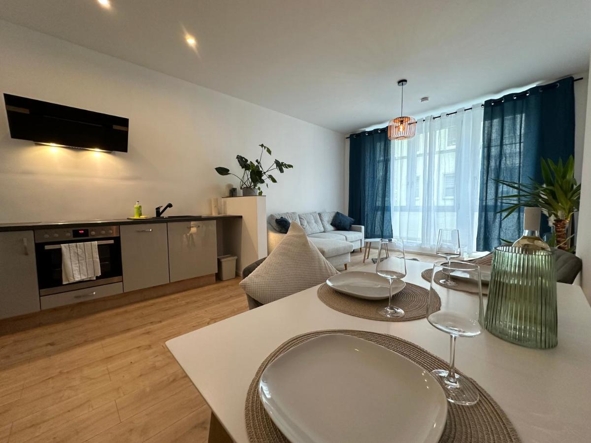 Modern, Stylisch Und Zentral! Meuselwitz Exterior foto